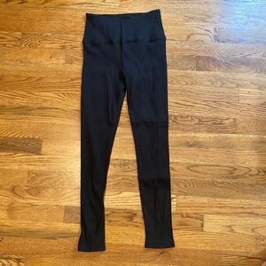 Carbon38 black ribbed 7/8 leggings